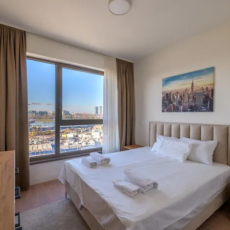 דירה Waterfront Residences - Na Vodi