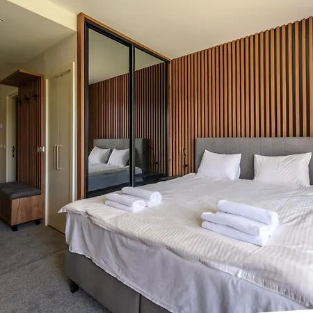 Waterfront Residences - Na Vodi Apartament *